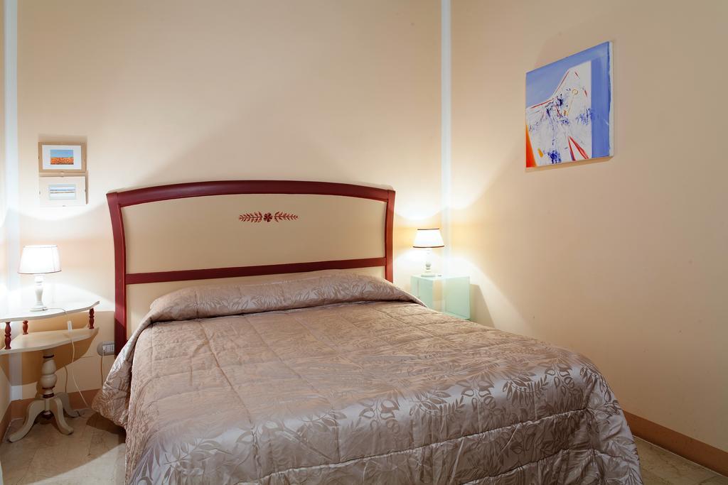 Bed and Breakfast Cavour33 Massa  Zewnętrze zdjęcie
